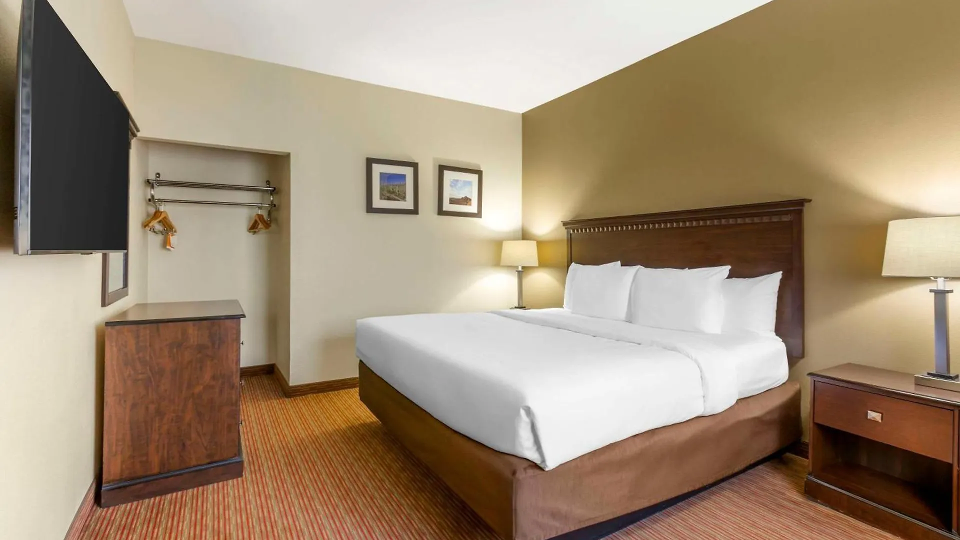 Comfort Inn West Phoenix At 27Th Ave And I-I0