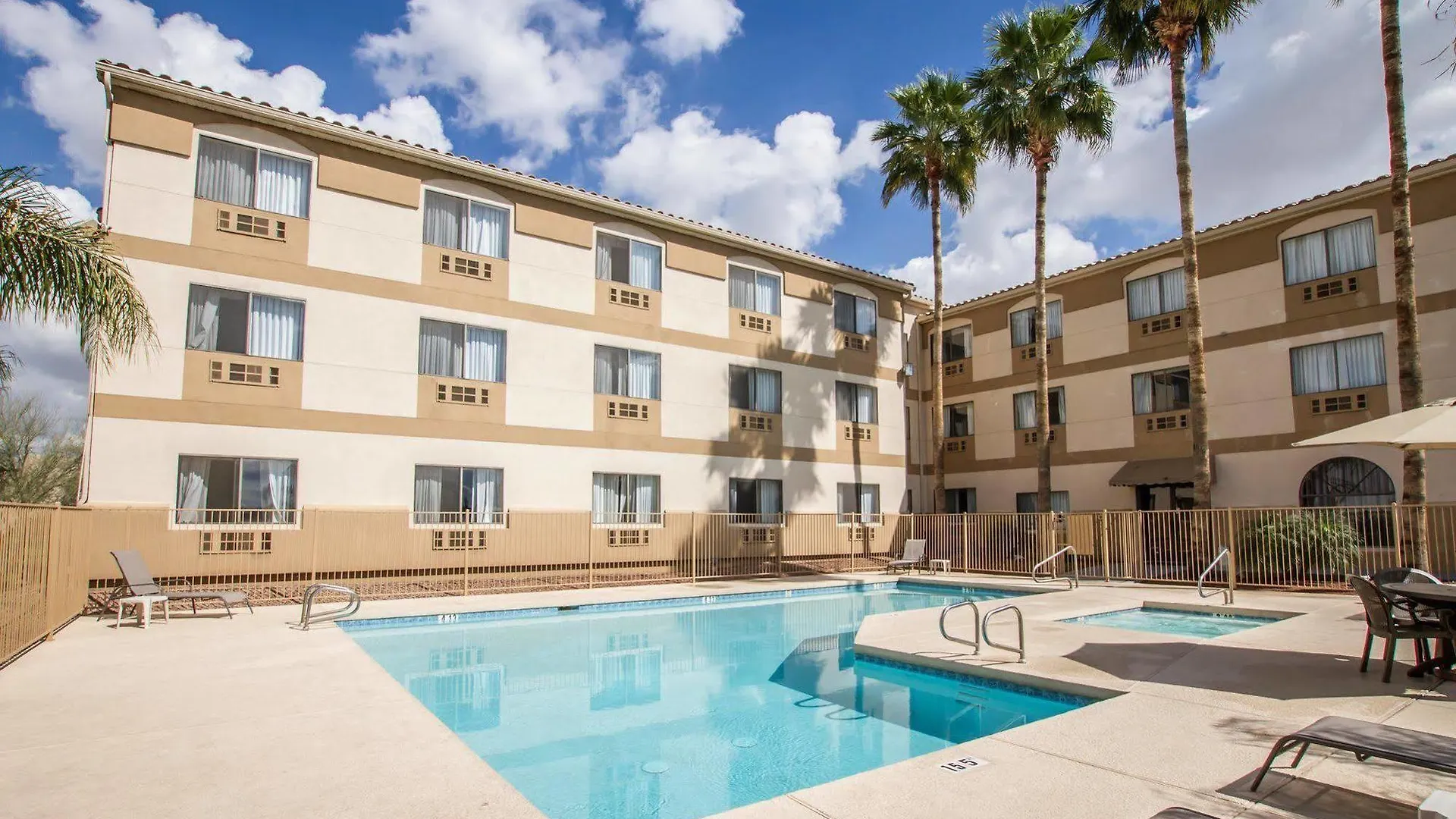 Comfort Inn West Phoenix At 27Th Ave And I-I0 Hotel